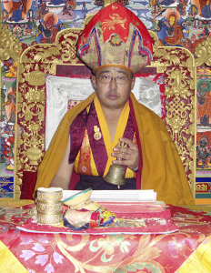 Rinpoche-with-ceremonial-hat